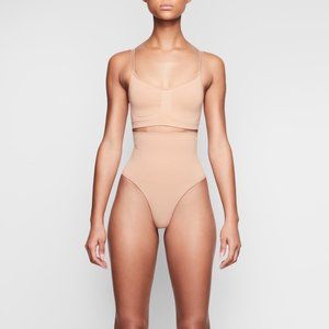 NIB SKIMS CORE CONTROL THONG in Ochre SZ S/M